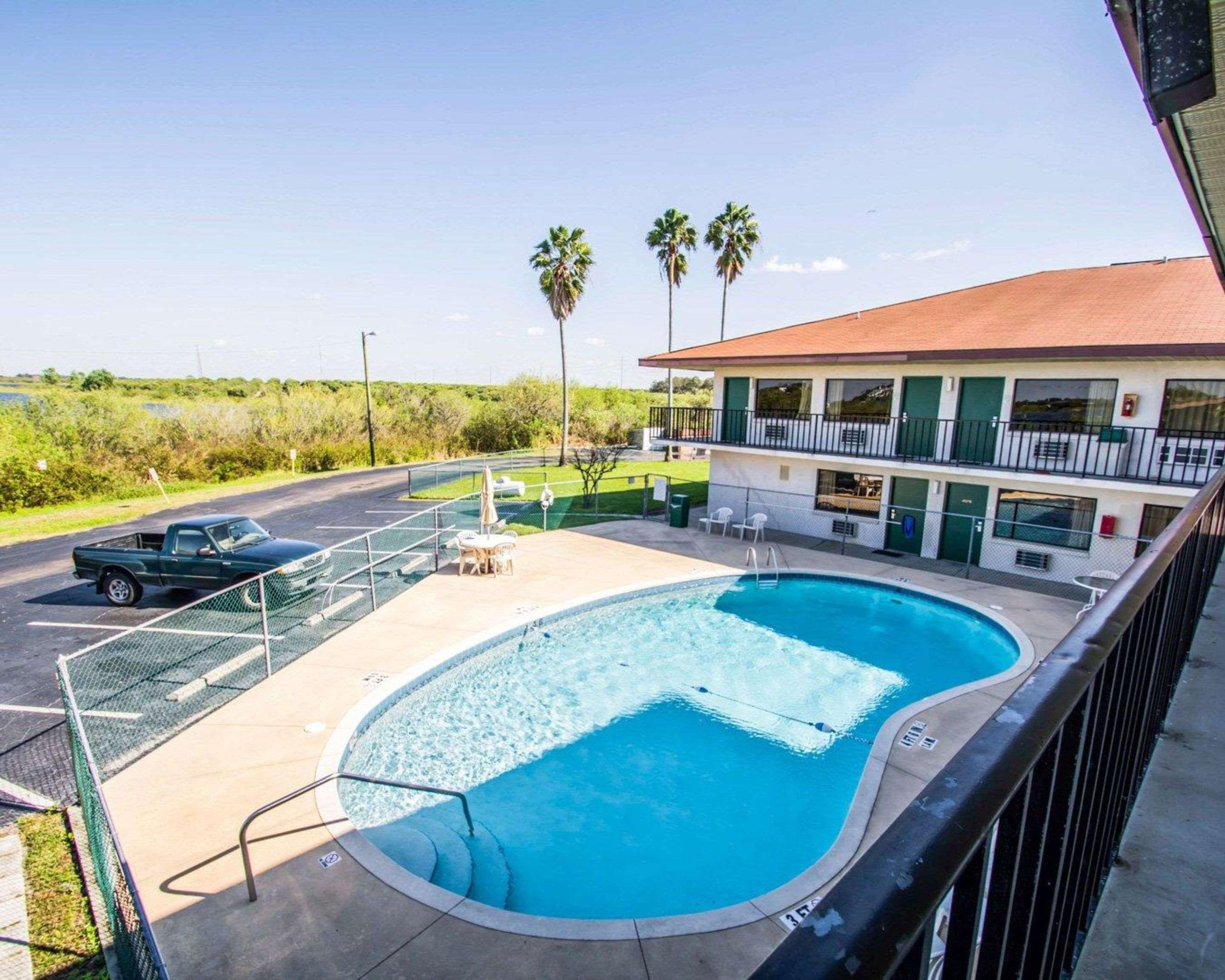 Econo Lodge Sebring Avon Park Ngoại thất bức ảnh